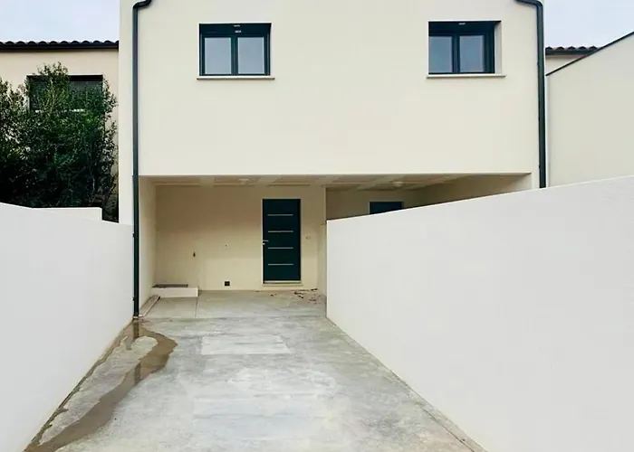 Belle Dans Neuve Avec Piscine * Perpignan