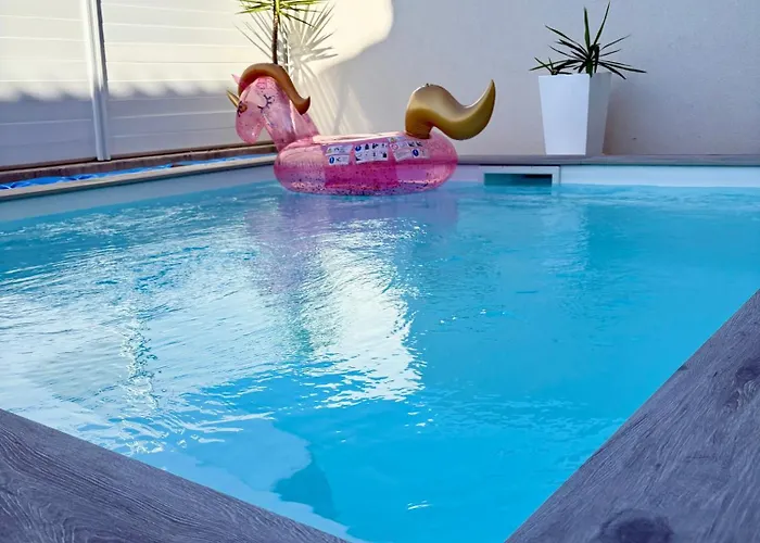 Kwatera prywatna Belle Dans Neuve Avec Piscine *